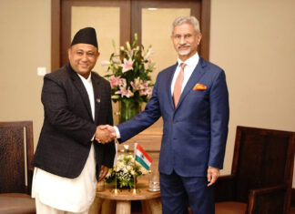 माैरिससमा नेपाल र भारतका परराष्ट्रमन्त्रीबिच भेटवार्ता